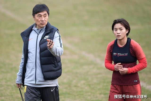 32岁NBA三分王宣布退役 曾在三分大赛击败库里